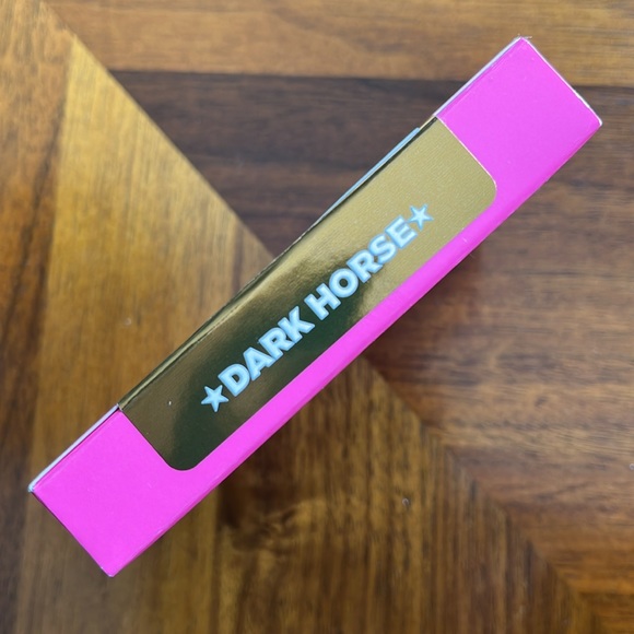 Jeffree Star “DARK HORSE” Skin Frost Highlighting Powder! - Picture 3 of 8